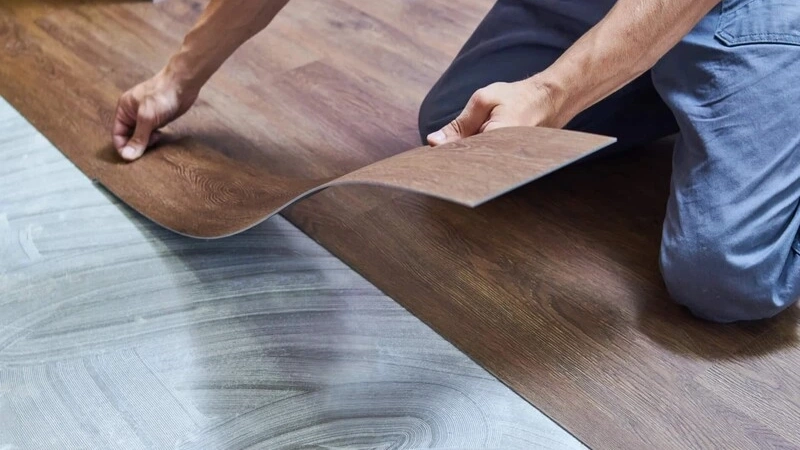 آموزش نصب کف‌پوش PVC در خانه راهنمای کامل 5 مرحله‌ای